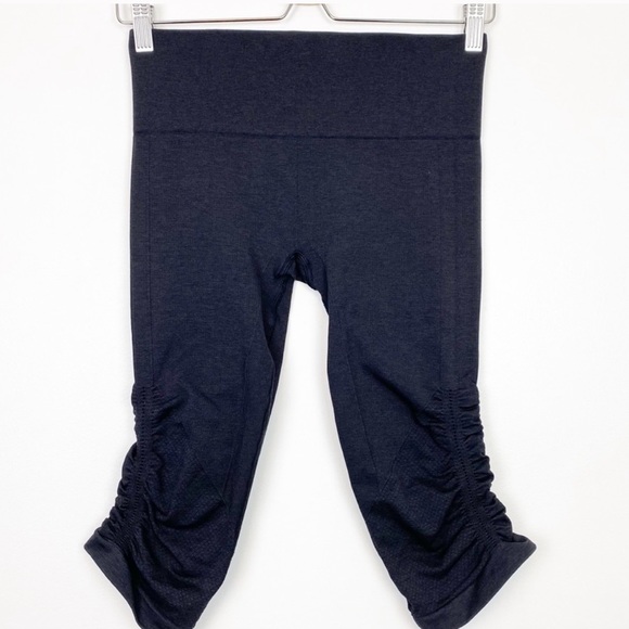 Lululemon | In The Flow Crop Heather Deep Coal 6 - Picture 2 of 4
